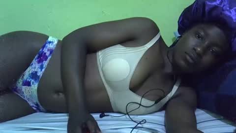 Snapshot of lisssa01 chatting on 09-14-25, 04:17 lisssa01 online show from 09-14-25, 04:17