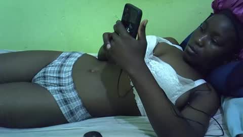 Snapshot of lisssa01 chatting on 09-23-25, 07:33 lisssa01 online show from 09-23-25, 07:33