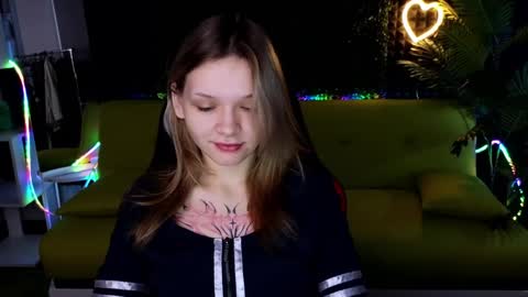 Lena online show from 02-01-25, 02:47