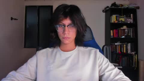 Snapshot of literateboy chatting on 05-15-26, 02:29 Literateboy online show from 05-15-26, 02:29
