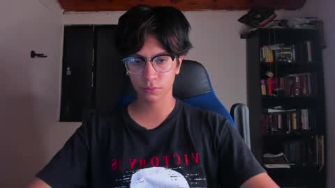 Snapshot of literateboy chatting on 06-02-26, 01:51 Literateboy online show from 06-02-26, 01:51