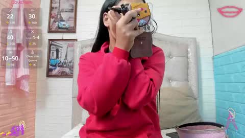Snapshot of litlenessa_ chatting on 05-06-26, 12:54 VANESSA online show from 05-06-26, 12:54