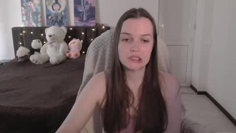 little__flowers online show from 10-30-25, 08:05