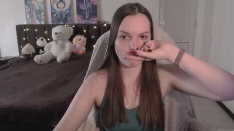 little__flowers online show from 11-11-25, 09:31