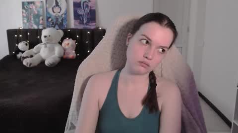 little__flowers online show from 03-12-26, 07:58