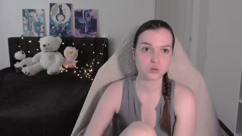 Snapshot of little__flowers chatting on 07-28-26, 07:59 little__flowers online show from 07-28-26, 07:59