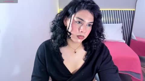 Snapshot of little_alli chatting on 10-21-25, 07:58 L I T T L E A L L I online show from 10-21-25, 07:58