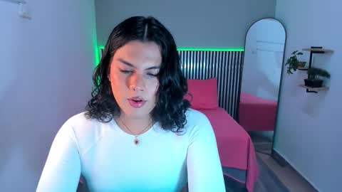 Snapshot of little_alli chatting on 12-14-25, 01:38 L I T T L E A L L I online show from 12-14-25, 01:38