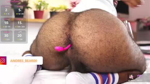 Little bear - give my room a like thanks. online show from 02-07-25, 02:26