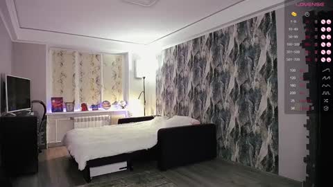 Birdy online show from 01-17-25, 02:39