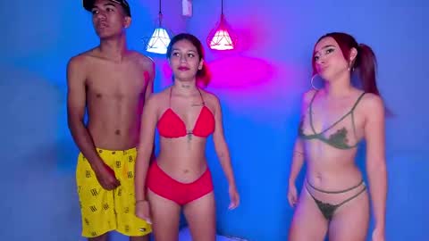 Snapshot of little_bitch42 chatting on 02-04-25, 02:10      -     online show from 02-04-25, 02:10