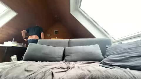 Snapshot of little_buddha chatting on 01-18-26, 01:37 Pure Black Power online show from 01-18-26, 01:37