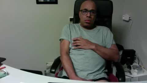 Snapshot of little_buddha chatting on 02-21-26, 08:21 Pure Black Power online show from 02-21-26, 08:21