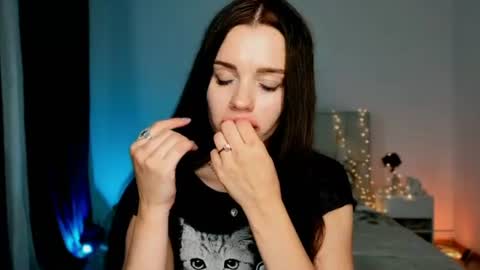 Snapshot of little_cuti1e chatting on 07-23-26, 10:13 Kathrine online show from 07-23-26, 10:13