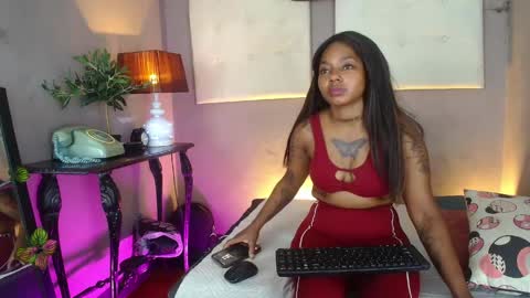 little_devil28 online show from 06-01-26, 04:14