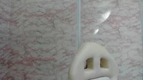 Snapshot of little_doll_4u chatting on 07-22-26, 10:18 ANNI online show from 07-22-26, 10:18