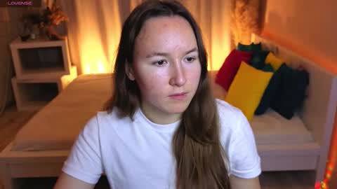 Snapshot of little_doll_meow chatting on 09-23-25, 02:47 Alexandra online show from 09-23-25, 02:47