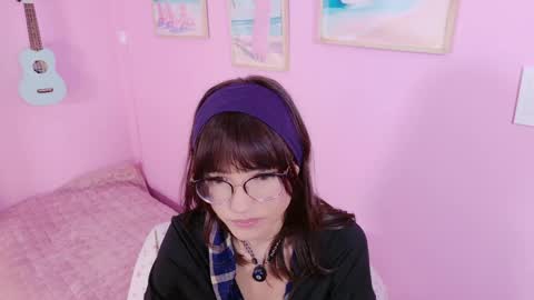 Little Effy online show from 04-01-26, 12:00