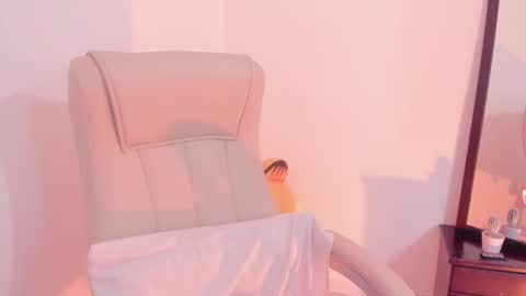 Help me reach 100 likes online show from 02-09-25, 07:09