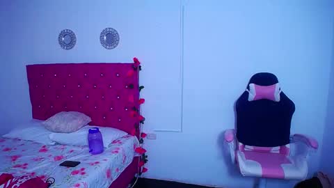 mai rojas online show from 12-30-24, 06:16