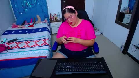 mai rojas online show from 02-11-25, 07:27
