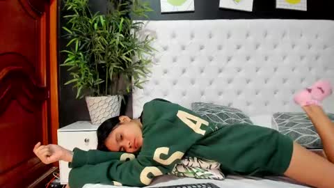 little_jheimy online show from 02-15-25, 03:50