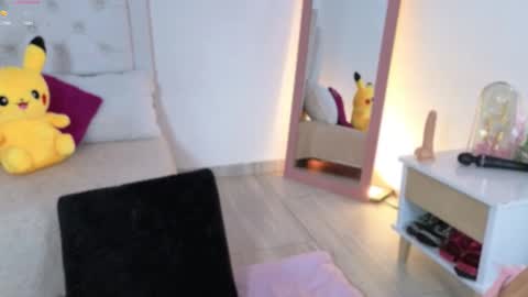 Snapshot of little_kawaiigirl chatting on 01-12-26, 01:44 LILA online show from 01-12-26, 01:44