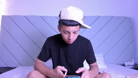 little_kris1 online show from 10-24-25, 12:45