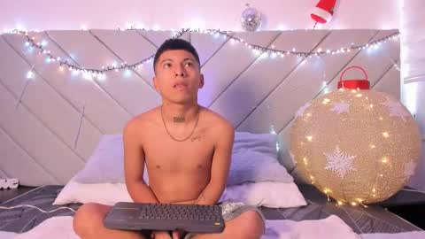 little_kris1 online show from 11-21-25, 12:26