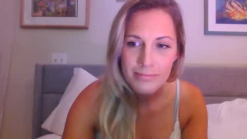 Snapshot of little_lies chatting on 02-28-25, 04:54 little lies online show from 02-28-25, 04:54