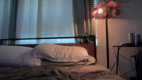 little lies online show from 11-14-25, 03:11