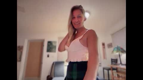 little lies online show from 11-27-25, 02:13