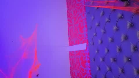 little_lilith_apple online show from 10-30-25, 04:41