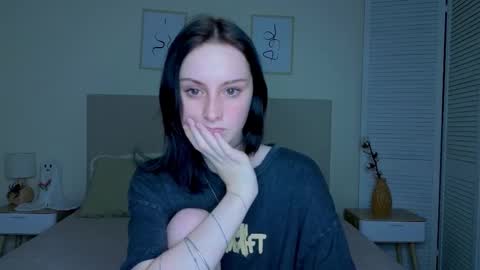little_mollee online show from 12-15-25, 10:03