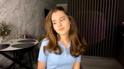 Snapshot of little_oly chatting on 01-09-26, 04:10 my name is Olly online show from 01-09-26, 04:10