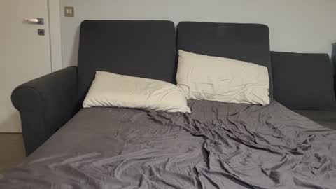 Snapshot of little_sakuraxxx chatting on 02-16-25, 03:15 GiuliaFrancesco online show from 02-16-25, 03:15