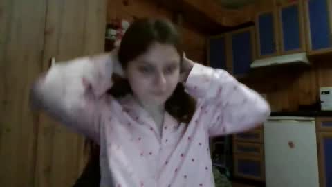 little_shygirl_ online show from 11-20-25, 05:45