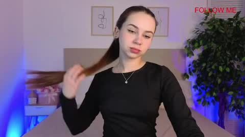 Snapshot of little_siin chatting on 05-19-26, 02:07 little_siin online show from 05-19-26, 02:07