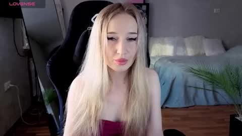 Sonya online show from 09-16-25, 01:34