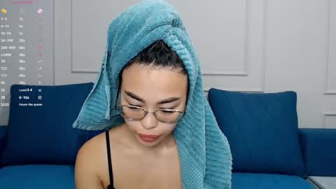 Snapshot of little_v1rgin_angel chatting on 11-06-25, 10:16 Kwan online show from 11-06-25, 10:16