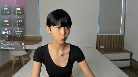 Snapshot of little_yena chatting on 09-21-25, 07:21 Yena and Gabby online show from 09-21-25, 07:21