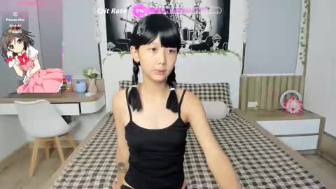 Snapshot of little_yena chatting on 10-16-25, 01:34 Yena and Gabby online show from 10-16-25, 01:34