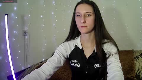 LittleAhWitch online show from 03-09-25, 12:42