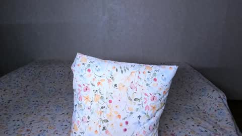 Snapshot of littleashleyy chatting on 12-21-24, 06:02 littleashleyy online show from 12-21-24, 06:02