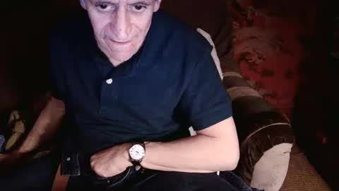 Snapshot of littlebigman7177 chatting on 10-21-25, 02:12 littlebigman7177 online show from 10-21-25, 02:12