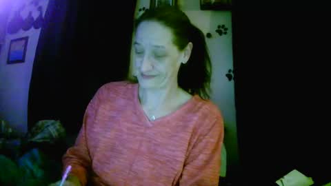 Snapshot of littlebigsquirt7945 chatting on 01-19-26, 01:31 Sady Jayne online show from 01-19-26, 01:31