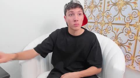 DANNY online show from 11-19-25, 04:07