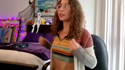 littledeathtrap online show from 09-29-25, 07:40