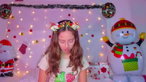 littlee_emma_ online show from 12-23-24, 03:07