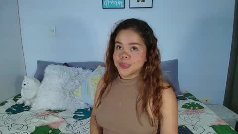 Sophie online show from 02-04-25, 03:22